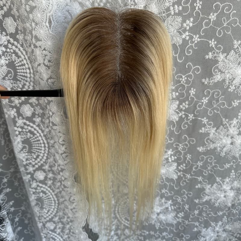 Rooted Blonde #T613 human hair topper, 7 × 11 cm ultra-thin lace base, 25 cm straight hair - product view 1