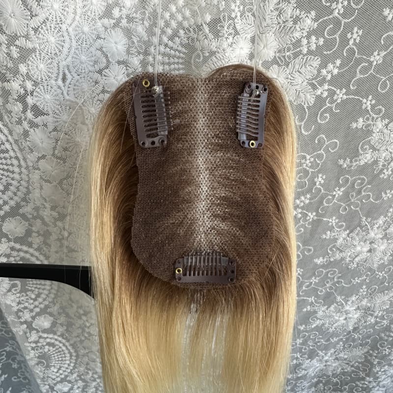 Rooted Blonde #T613 human hair topper, 7 × 11 cm ultra-thin lace base, 25 cm straight hair - product view 3