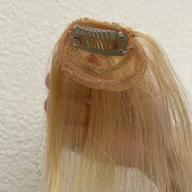 #613 blonde human hair bangs compact base and clip detail
