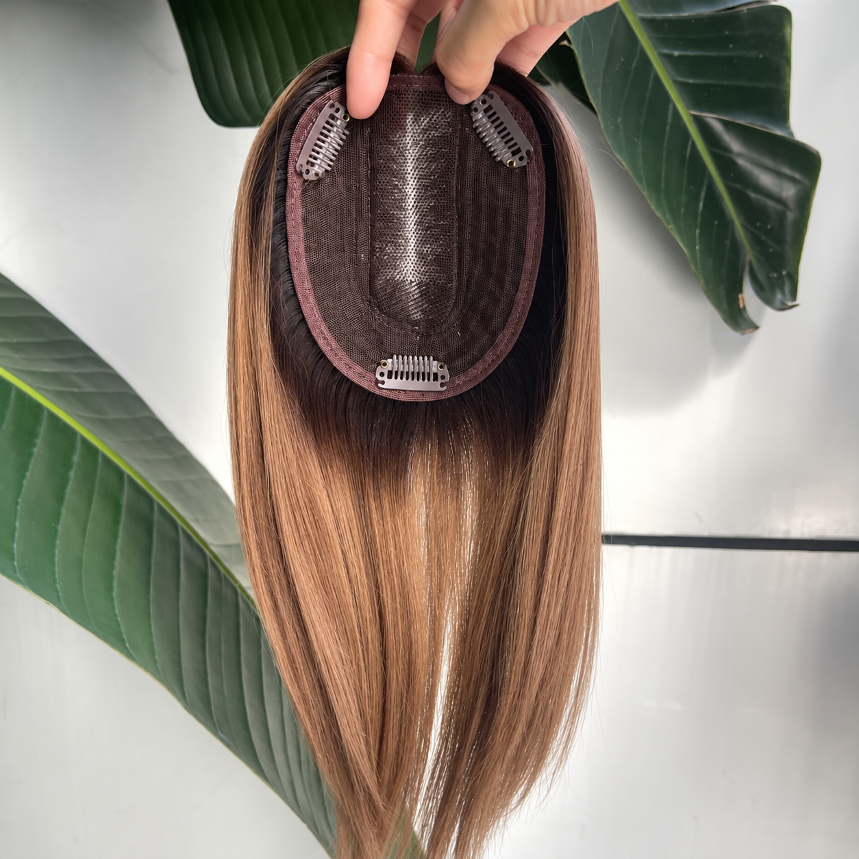 Brown ombre human hair topper 10 by 12 cm base, central hand-tied lace and three clips