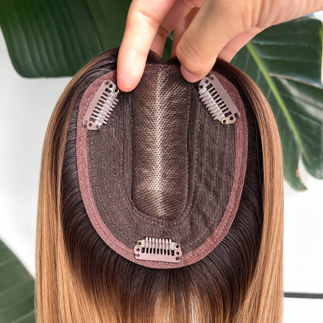 Brown ombre human hair topper 10 by 12 cm base, central hand-tied lace and three clips